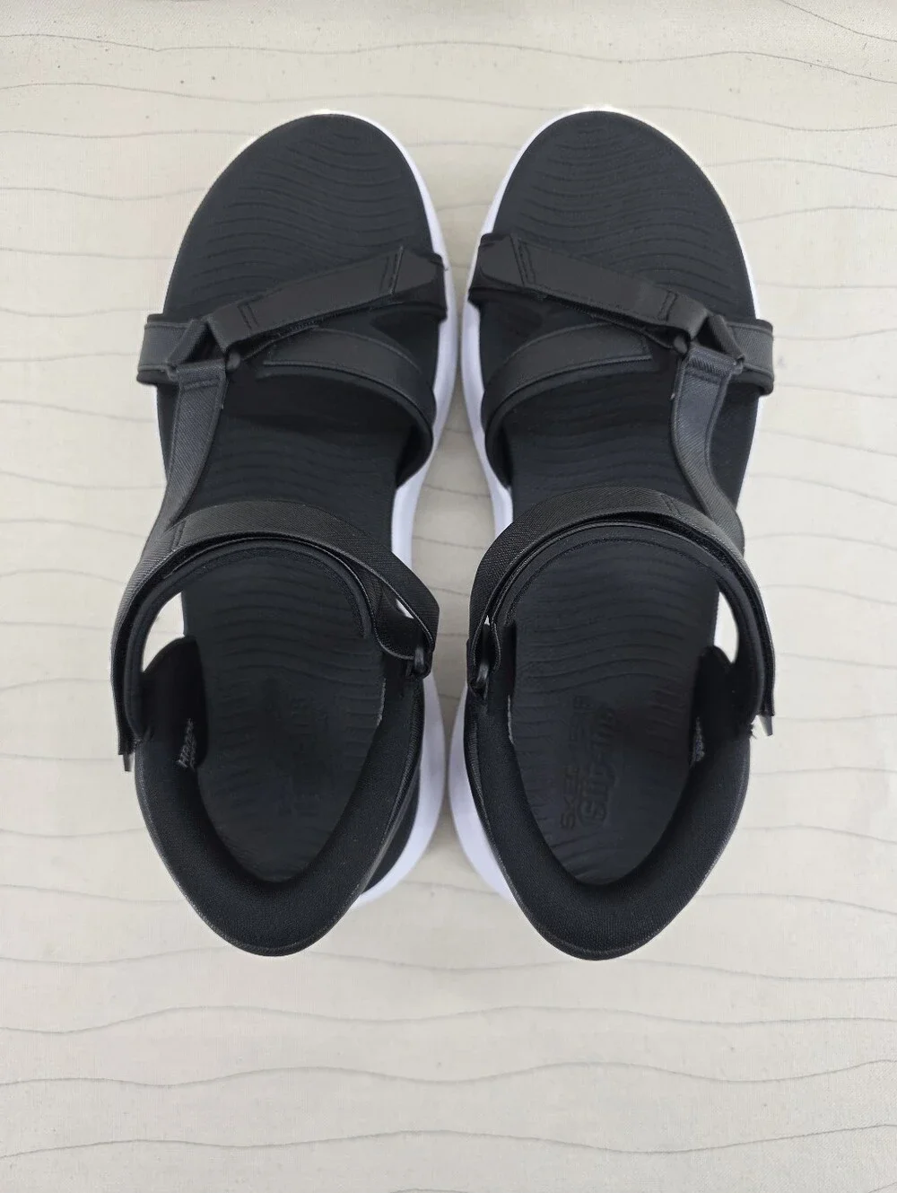 Skechers Womens Slip-Ins Hands Free Black White Slingback Sandals 123160 Size 11
